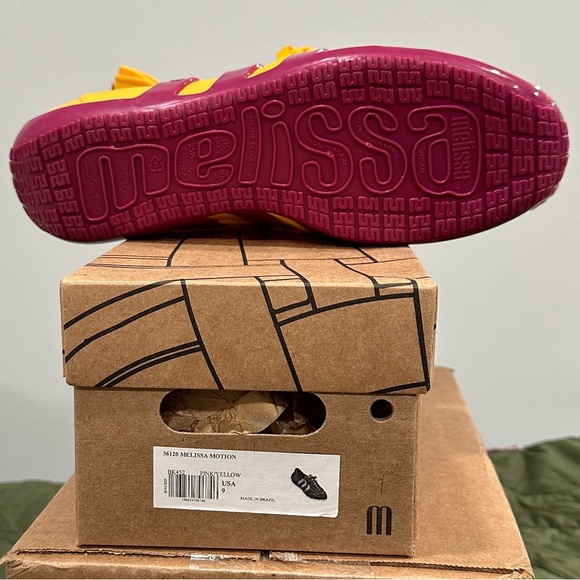NWTB Melissa One of A Kind “Motion” Yellow and Purple Rubber Sneakers. Size 9US - Picture 8 of 10